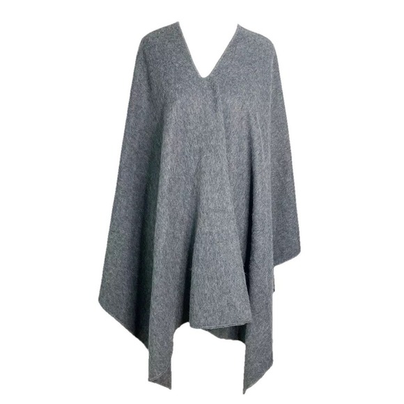 Novica Alpaca Blend Gray Cape Poncho Peruvian Artisan One Size‎ New - Picture 1 of 5